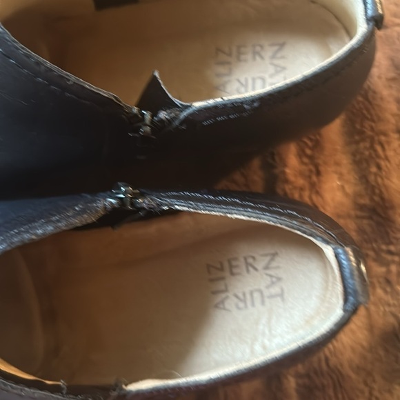 NATURALIZER Zarie Black Leather Bootie Sz 10 - Picture 6 of 13